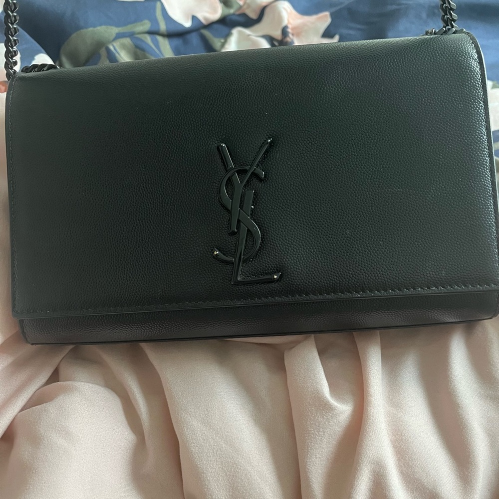 YSL medium size so Kate bag w/ black logo. - Picture 7 of 9